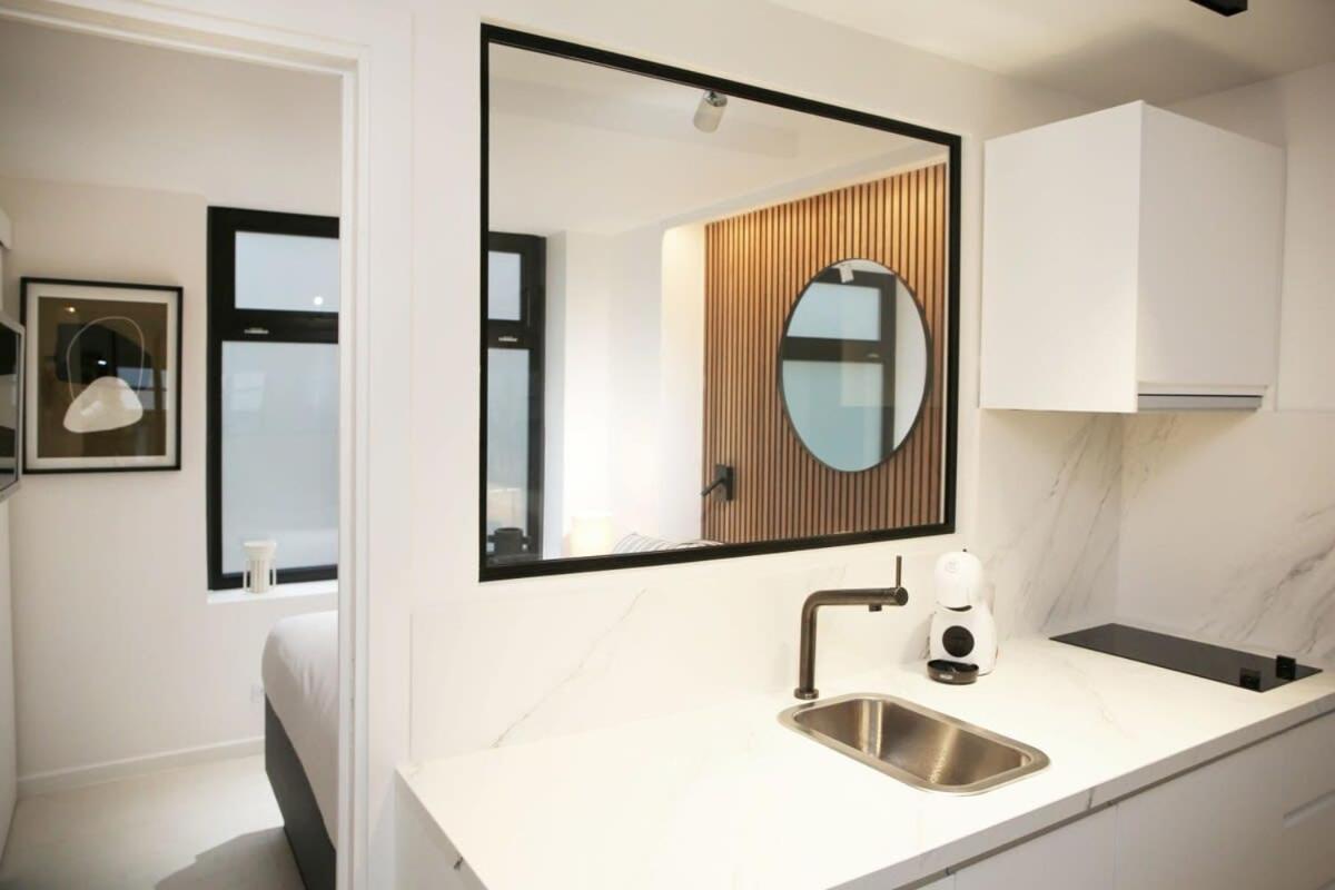 Logement Ideal En Famille - Porte Du Marais - 6P - Flat-Guest Parijs Buitenkant foto